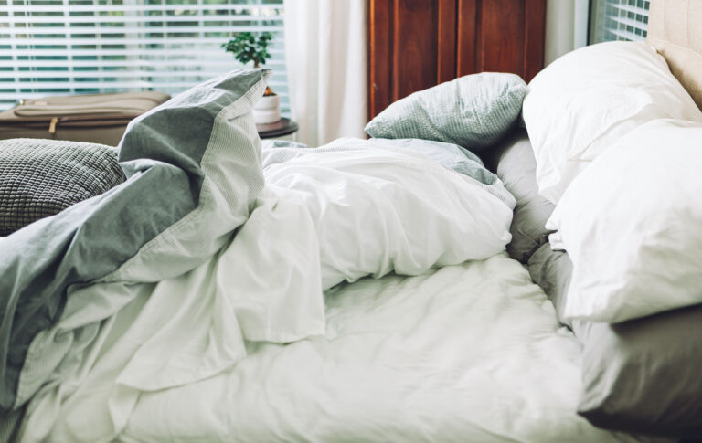 Is a Coverless Duvet a Comforter? Your Guide to Warmth Without Hassle